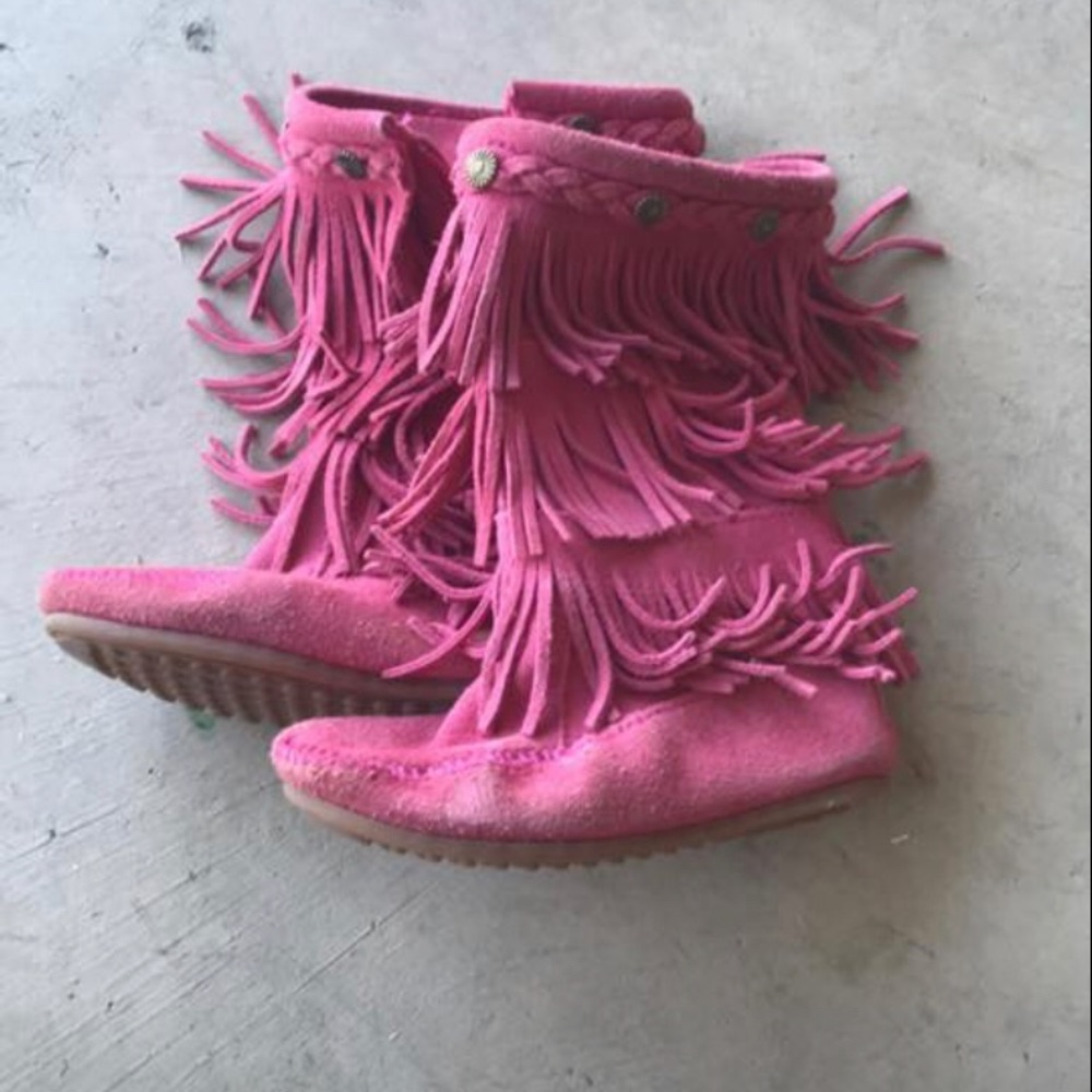 Minnetonka pink fringe boots - Girls Size 1